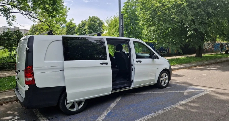 Mercedes-Benz Vito cena 91300 przebieg: 254000, rok produkcji 2017 z Kraków małe 46